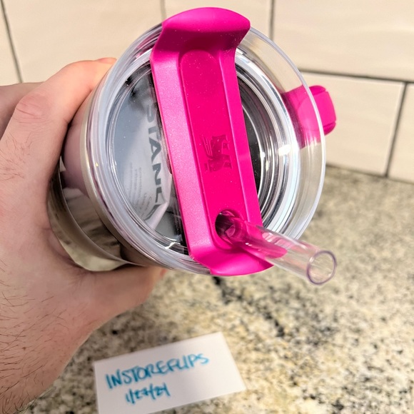 Stanley 30 oz. Quencher H2.0 FlowState Tumbler
- Camelia Gradient - Picture 4 of 4